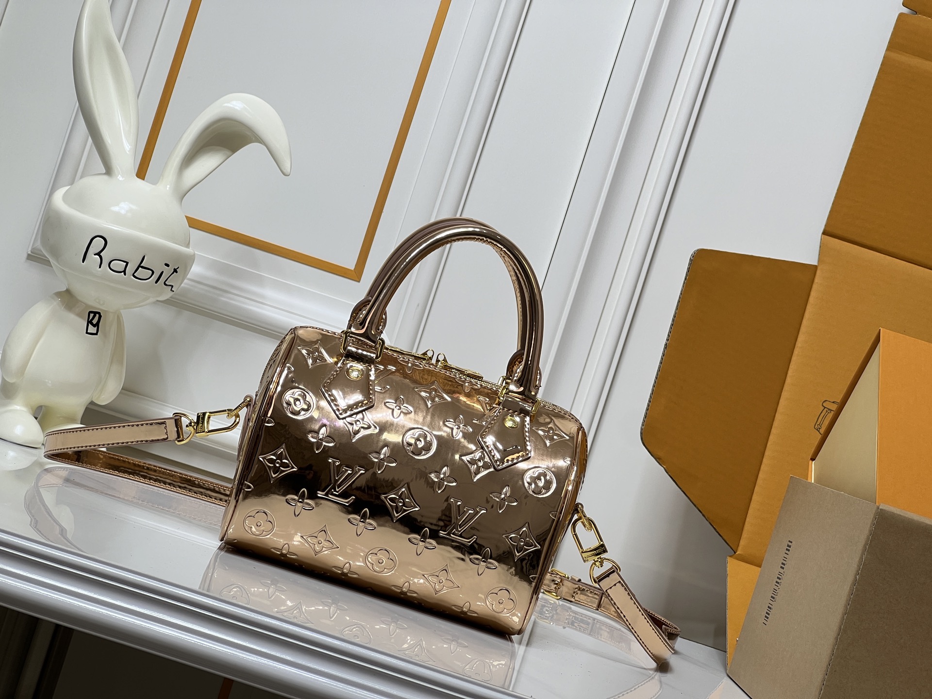 Louis Vuitton LV Classic Handbag Premium Canvas Model M45659 Monogram Pattern Office Commute Authentic Style